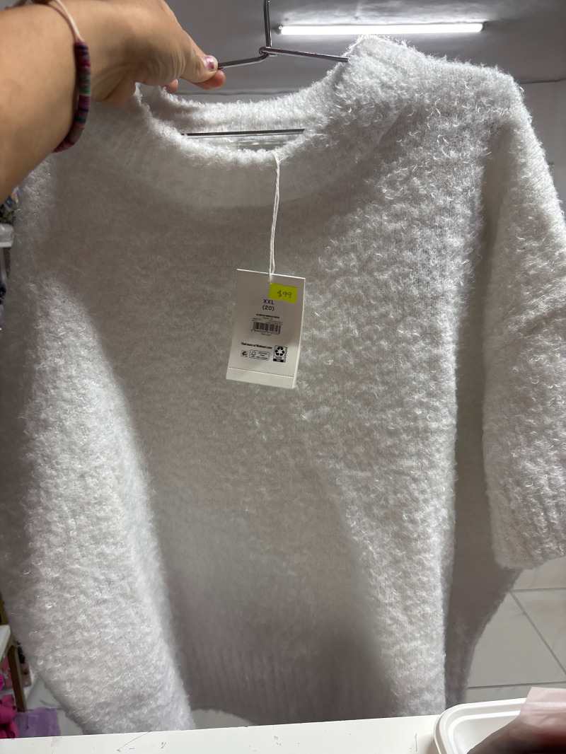 Blusa blanca free assembly
